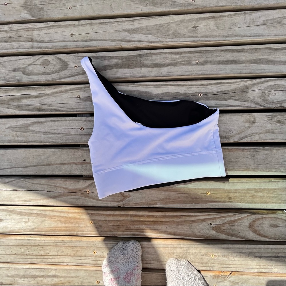 Fabletics Reversible One-Shoulder Bra - Picture 4 of 5